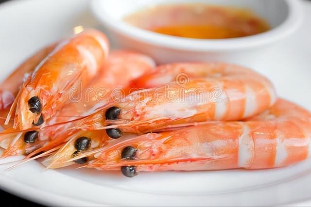 大虾怎么煮好吃又简单的做法（冷水煮大虾的正确方法）  小刀娱乐网  第5张