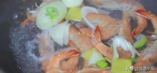 白水煮虾煮多长时间（不放水白水煮虾的正确做法）  小刀娱乐网  第7张
