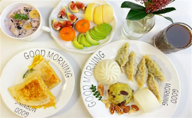 这3种食物早餐吃不利于健康，早餐应该怎么吃才健康   小刀娱乐网  第3张
